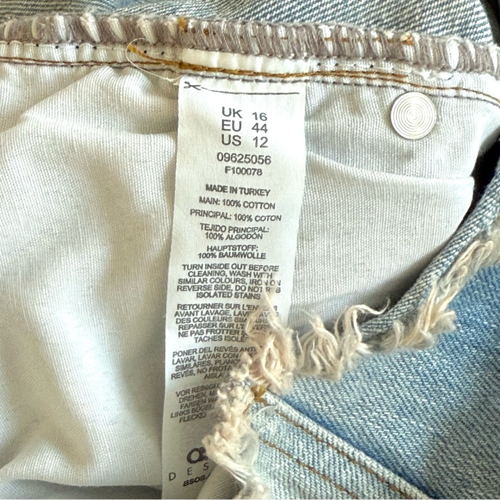 ASOS Denim Shorts - Picture 4 of 4